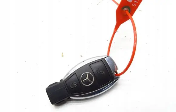 Mercedes-Benz A W176 Ignition key/card 17656136674