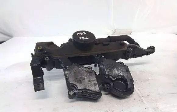 Opel Vivaro Oil breather separator 8200673395 PA6GF35