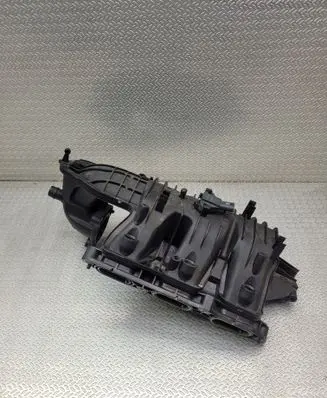 Volkswagen Golf VIII Intake manifold 05C129709 05C129711