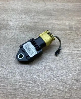 Mercedes-Benz B W245 Airbag deployment crash/impact sensor A1698210451