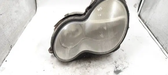 Mercedes-Benz C W203 Headlight/headlamp A2038200461 0301166201