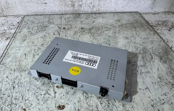 Radio/CD/DVD/GPS head unit