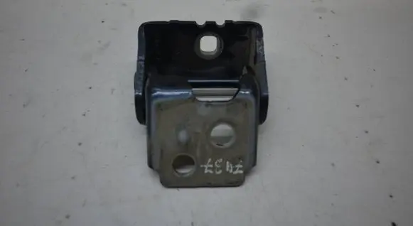 Citroen C5 Front door lower hinge 675D0R