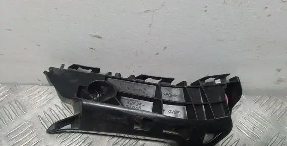 Lexus RC Rear bumper mounting bracket 5253624040