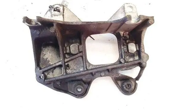 Renault Laguna III Engine mounting bracket 112210001R