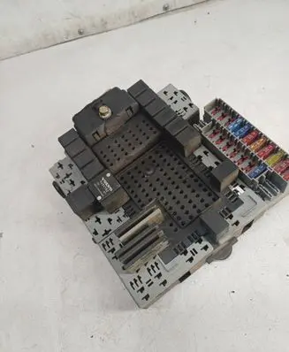 Volvo XC70 Fuse module 8622520 1112591 8645410