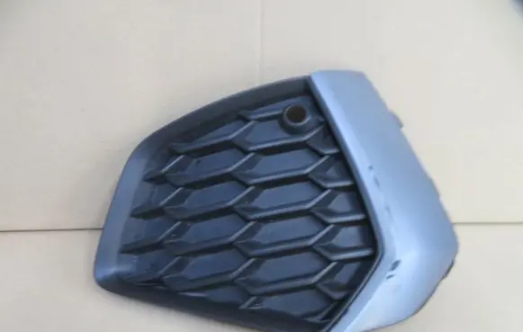 Front bumper lower grill