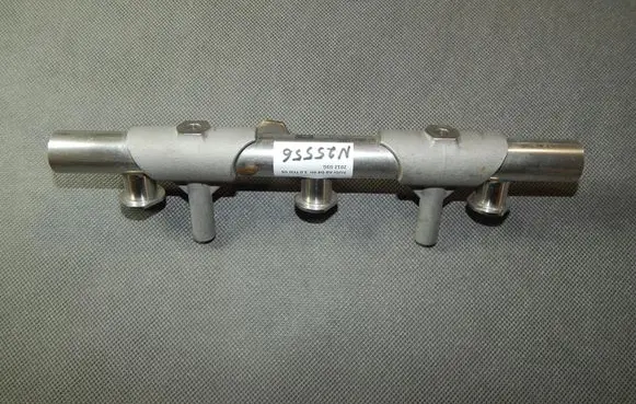 Audi A8 S8 D4 4H Fuel main line pipe 06E130090AD
