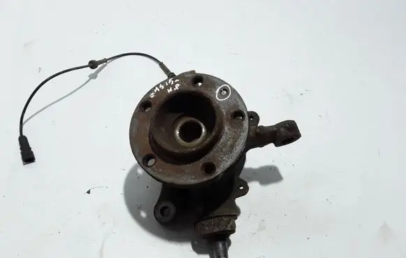 Renault Master III Front wheel hub 400150081R