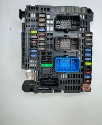 Peugeot 508 Fuse module 9810719280 01354982 BSMAB400