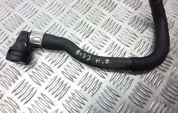 Volvo V70 Engine coolant pipe/hose