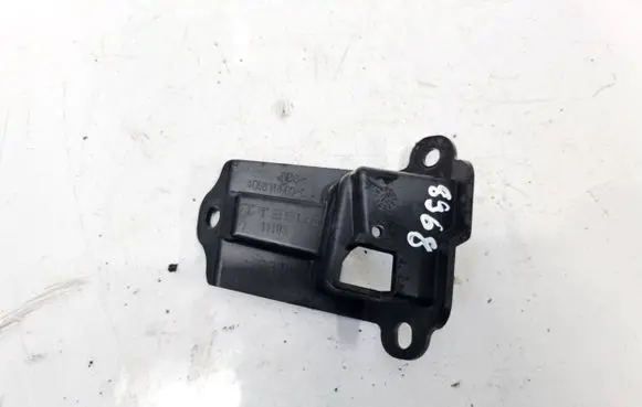 Tesla Model S Other exterior part 100811400C 1008114-00-C