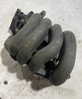 Ford Mondeo Mk III Intake manifold N8U4A
