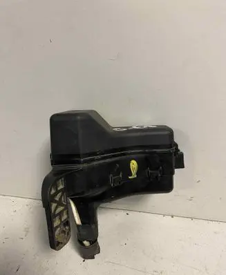 Toyota Avensis T250 Fuse module PP120