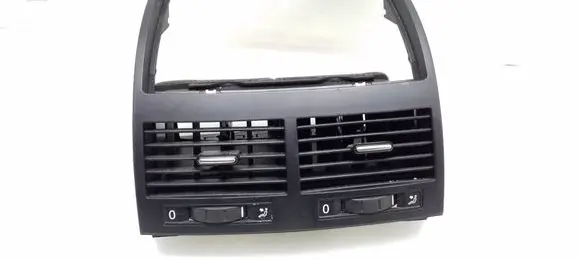 Volkswagen Touareg I Dash center air vent grill 7L6819727