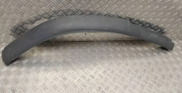 Toyota Avensis T250 Front bumper lip 7685105010