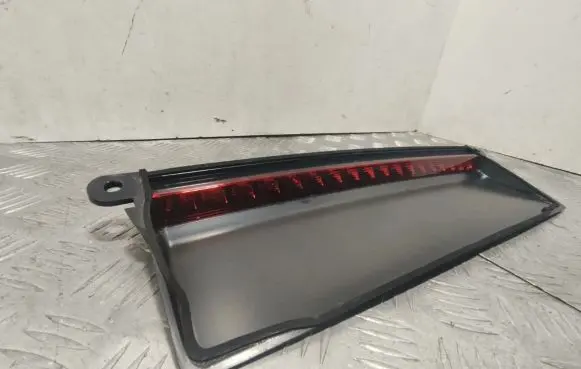 Porsche Panamera (970) Third/center stoplight 97063105004