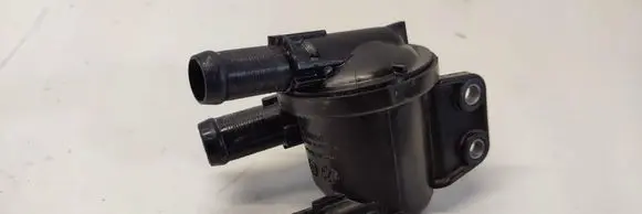 Volvo XC40 Electric auxiliary coolant/water pump 31686567