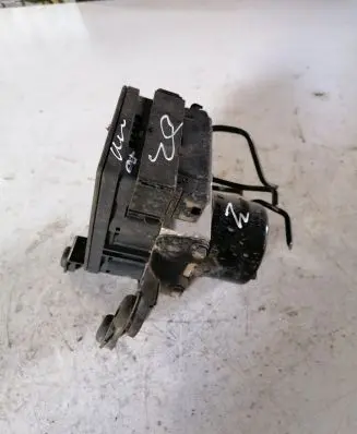 Skoda Octavia Mk1 (1U) ABS Pump 1C0907379K