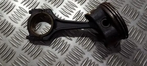 Piston with connecting rod