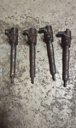 Opel Astra H Fuel injectors set 0445110159