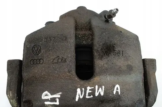 Volkswagen Beetle A5 Front brake caliper