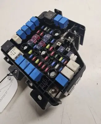 Hyundai Santa Fe Fuse module 919502B100