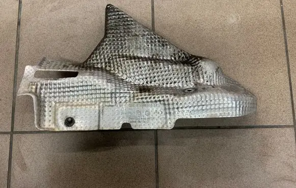 Audi A4 S4 B8 8K Exhaust heat shield 8T1399300 8T0399380A