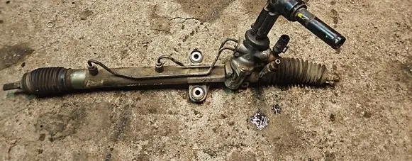 Toyota Avensis T220 Steering rack 7891114