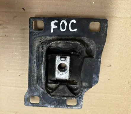 Ford Focus Engine mount bracket 93AB7M121 536352
