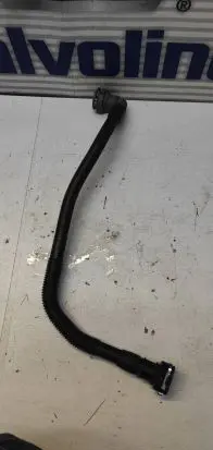Coolant pipe/hose
