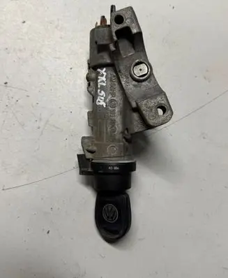 Audi A4 S4 B7 8E 8H Ignition lock 4B0905851P
