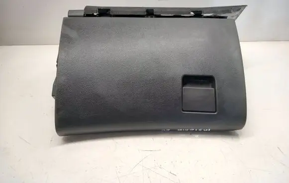 Opel Insignia A Glove box T0510888