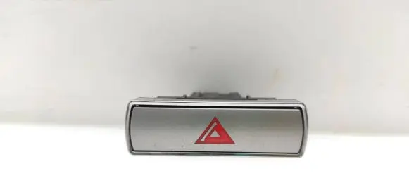 Ford Mondeo MK IV Hazard light switch 13A350AA 27062008 B42T