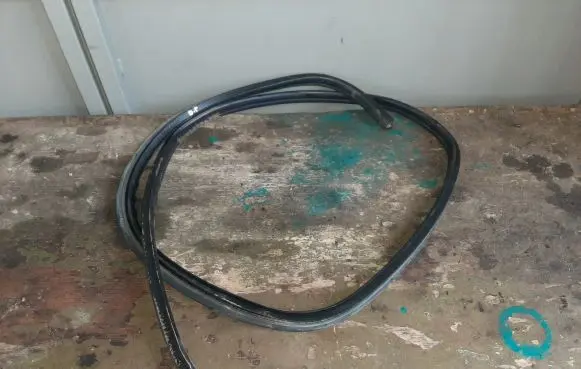 Mitsubishi Colt Front door rubber seal