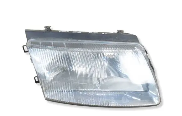Volkswagen PASSAT B5 Headlight/headlamp 
