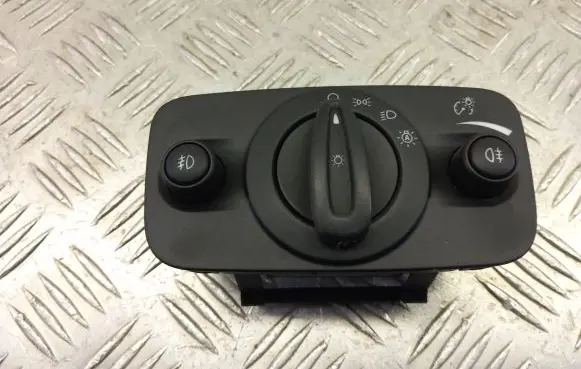 Ford Kuga II Light switch AV6T-13A024-EC