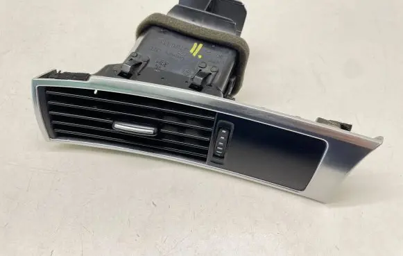 Audi A6 S6 C6 4F Dashboard side air vent grill/cover trim 4F1820901D