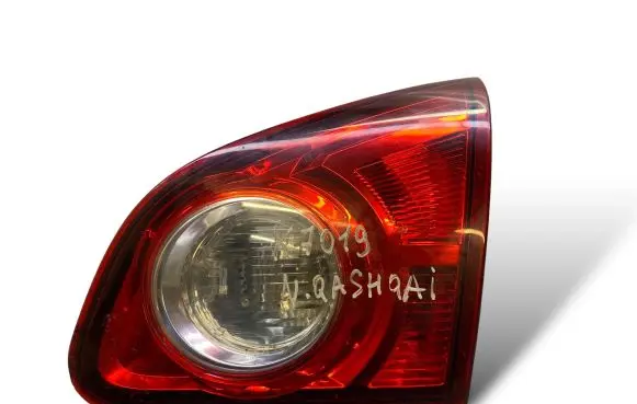 Nissan Qashqai Tailgate rear/tail lights 89071064 2655M