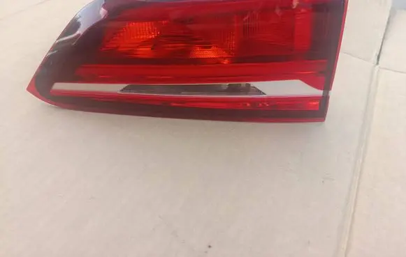 BMW X1 F48 F49 Tailgate rear/tail lights 7350697