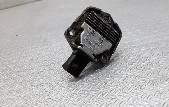 Volkswagen Golf IV Oil level sensor 1J907660B