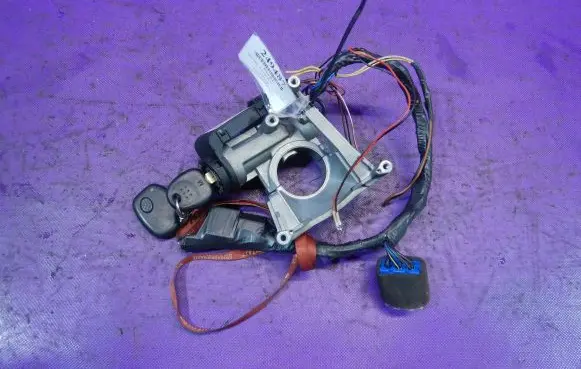 Hyundai Accent Ignition lock