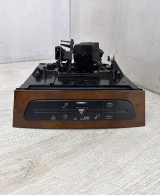 Mercedes-Benz E W211 A set of switches A2116800552 161072 3209A