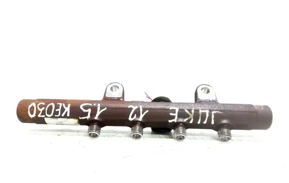 Nissan Juke I F15 Fuel main line pipe 82007C4212 H8200704217