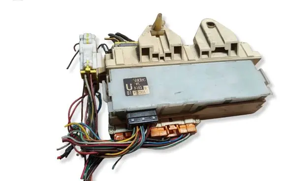 Mazda Xedos 6 Fuse module 5E30A K893