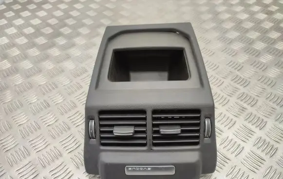 Land Rover Range Rover Evoque L538 Rear air vent grill BJ3204569AA EJ3204569B