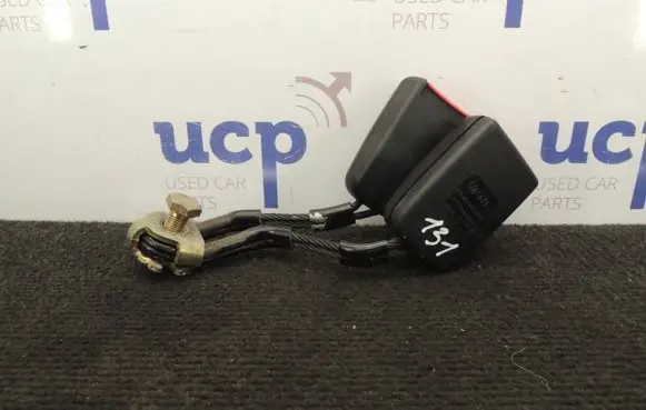 Volkswagen Golf IV Rear seatbelt buckle 1J0857488