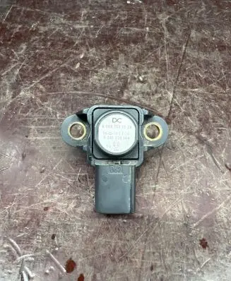 Mercedes-Benz R W251 Air pressure sensor A0061531528 0261230144