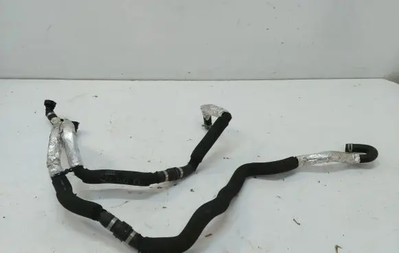 Volvo XC40 Engine coolant pipe/hose 32339718