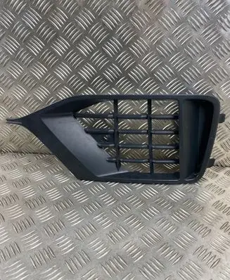 Front bumper lower grill